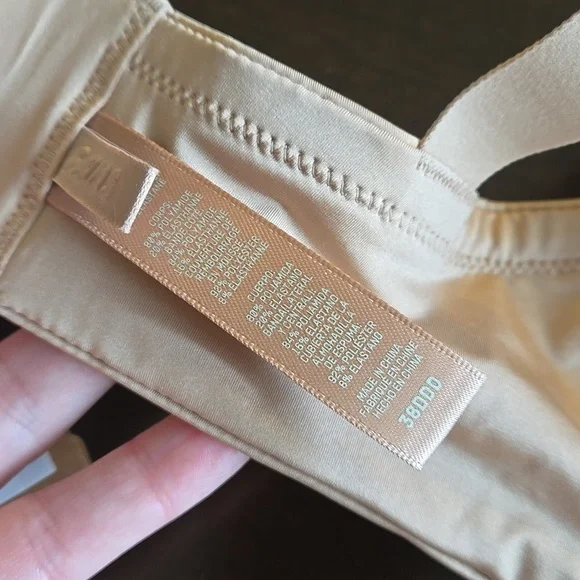 Skims Wireless T-shirt Bra - Picture 4 of 6